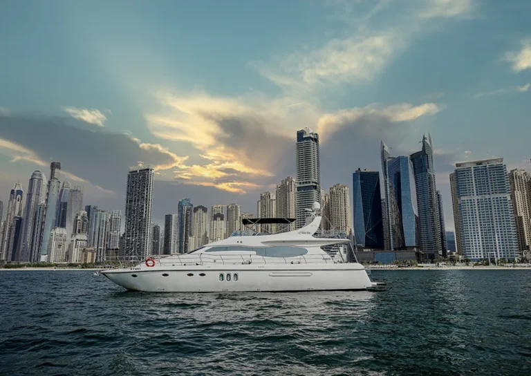 yacht rental marina dubai