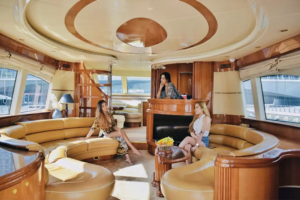 Azimut 80ft Yacht