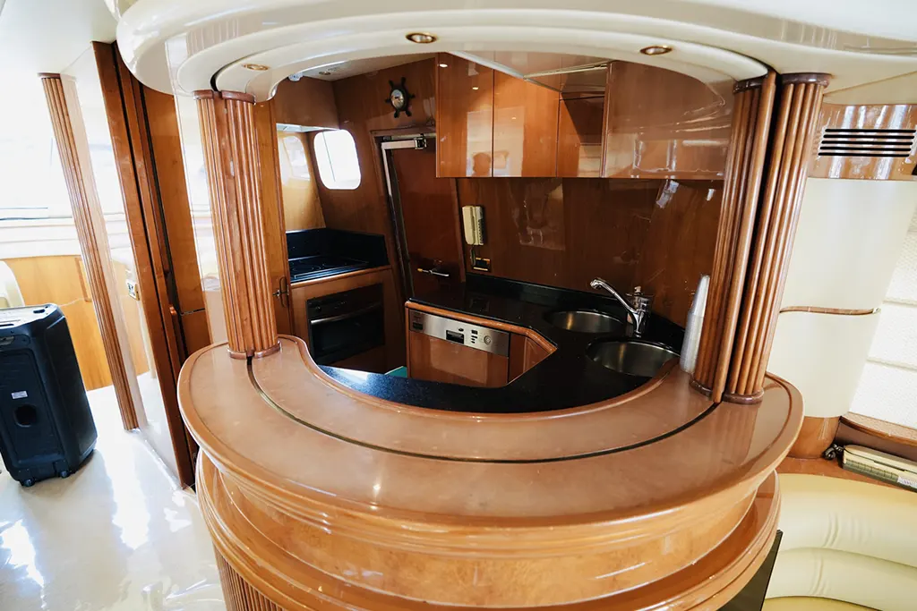 Azimut 80ft Yacht