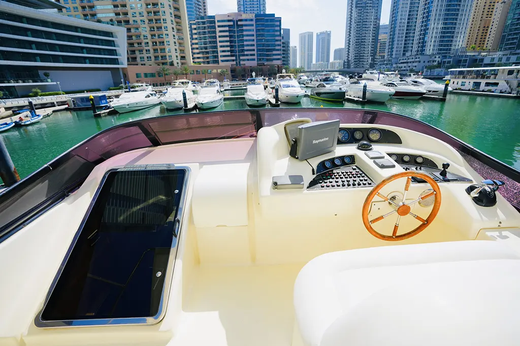 Azimut 80ft Yacht