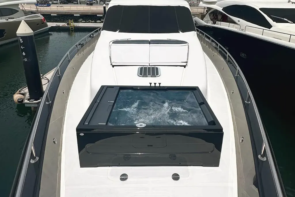 Black Pearl 95ft Yacht