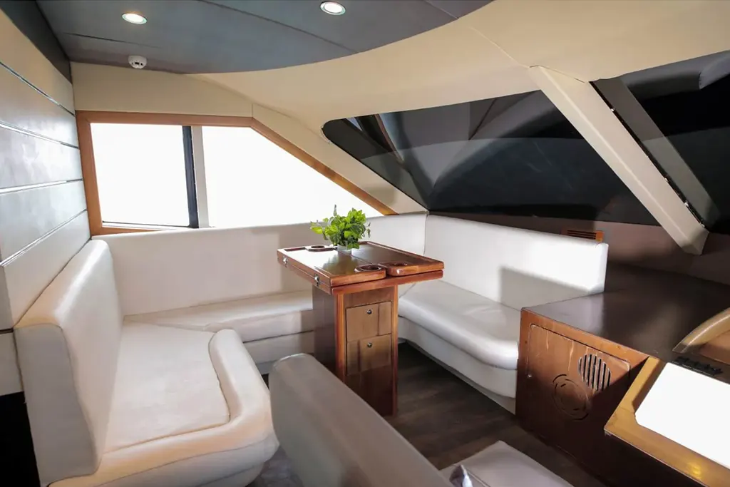 Black Pearl 95ft Yacht